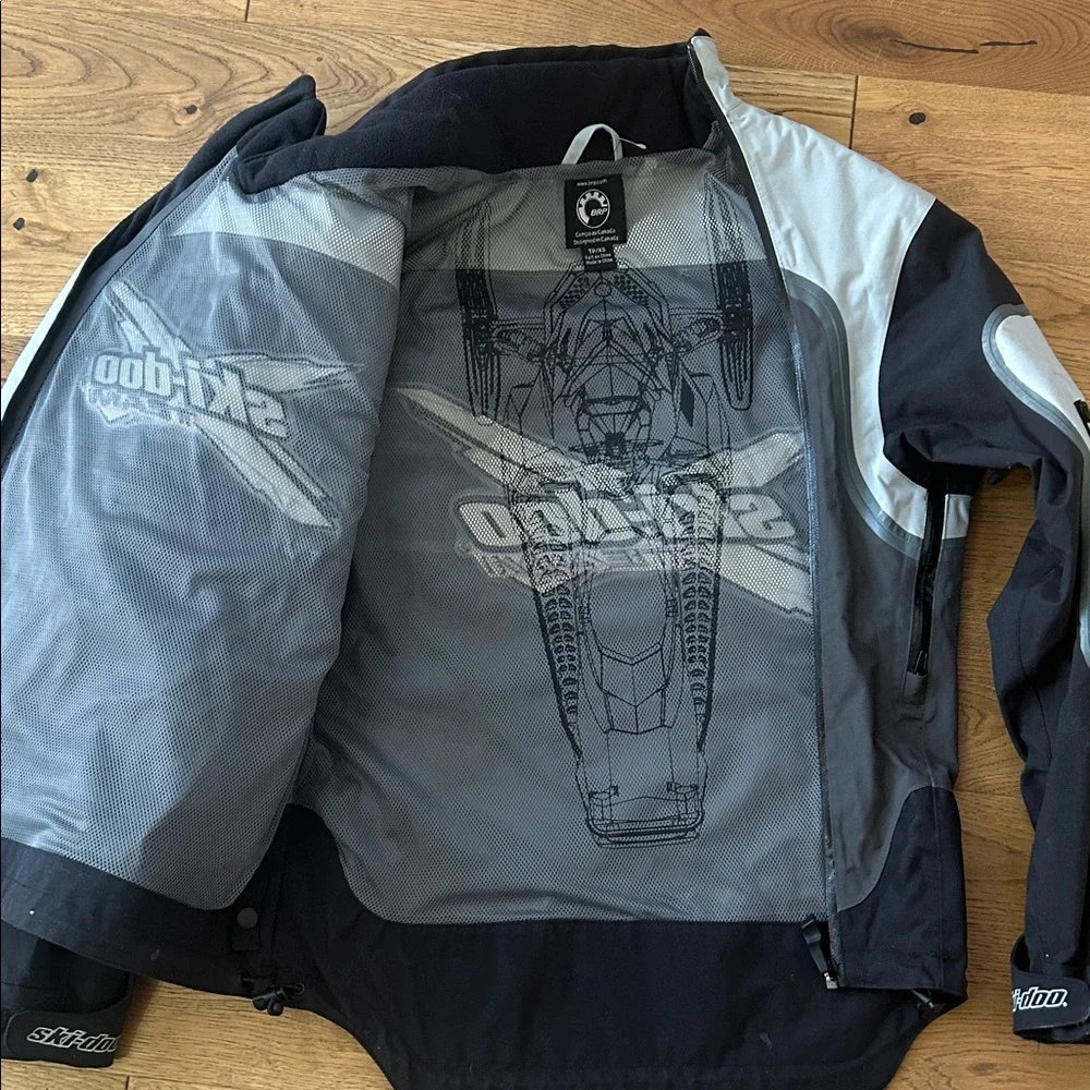 Women's Performance Skidoo Jacket wind break- Black and Gray - Picture 3 of 8
